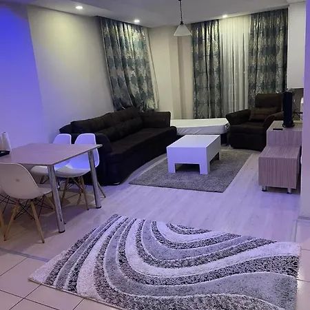 Garden Park Apartment *